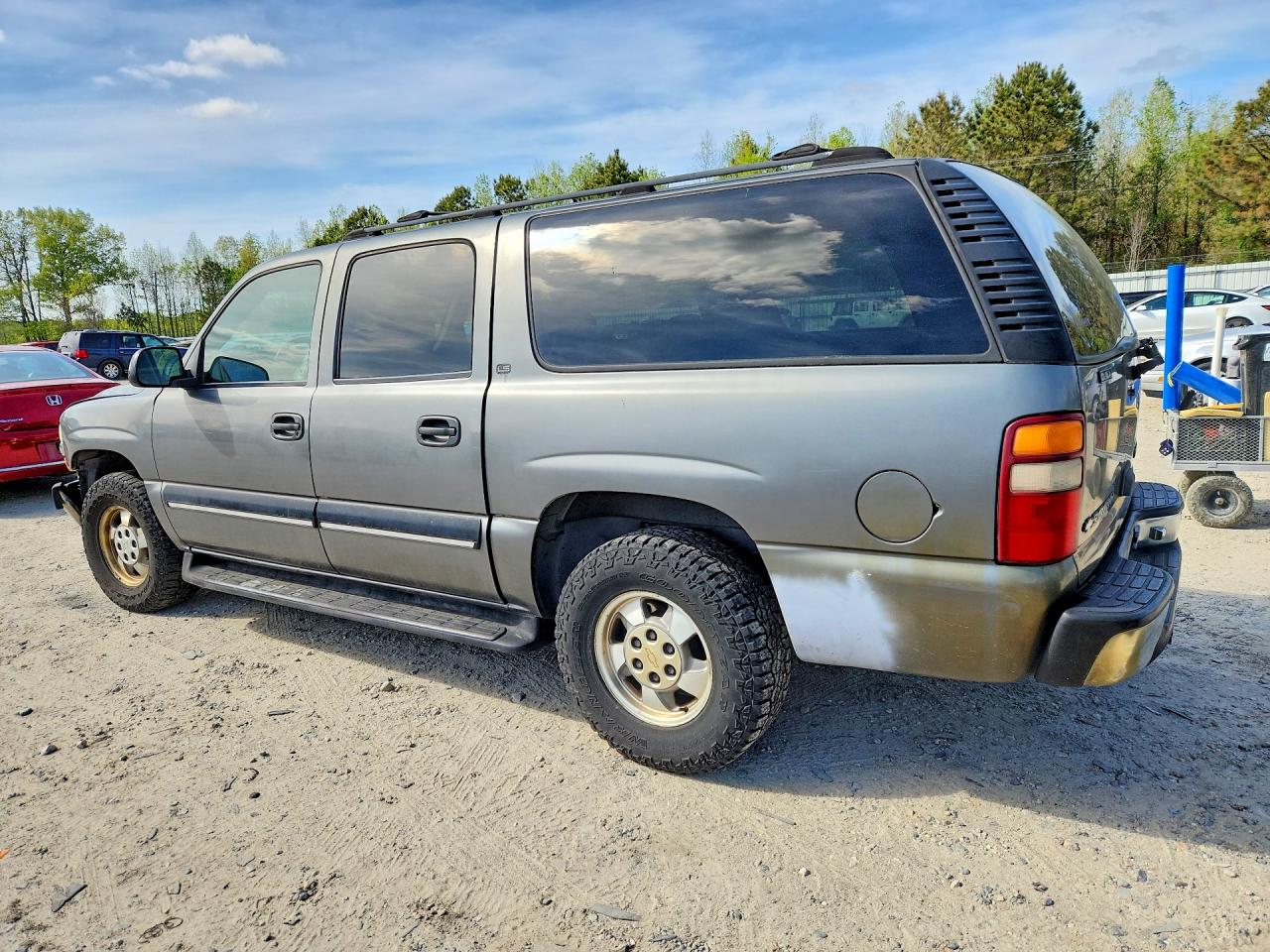 2001 CHEVROLET SUBURBAN K1500 photo 2