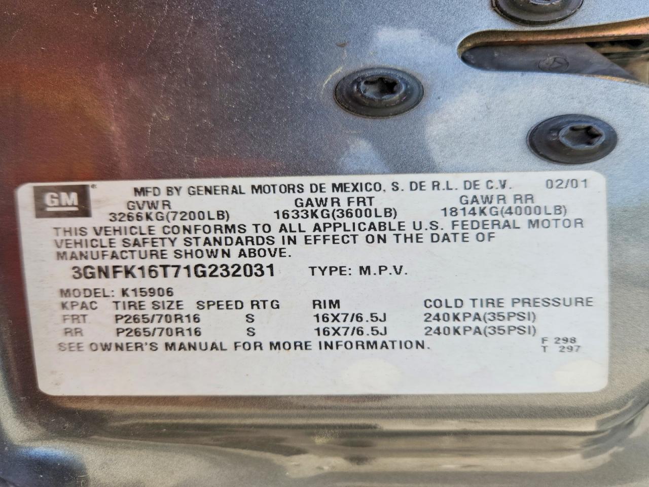 2001 CHEVROLET SUBURBAN K1500 photo 13