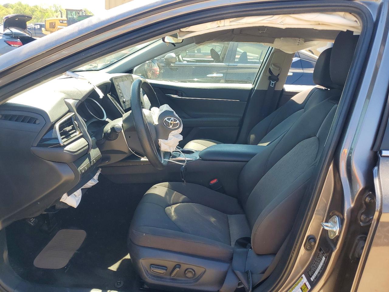 2024 TOYOTA CAMRY LE photo 7