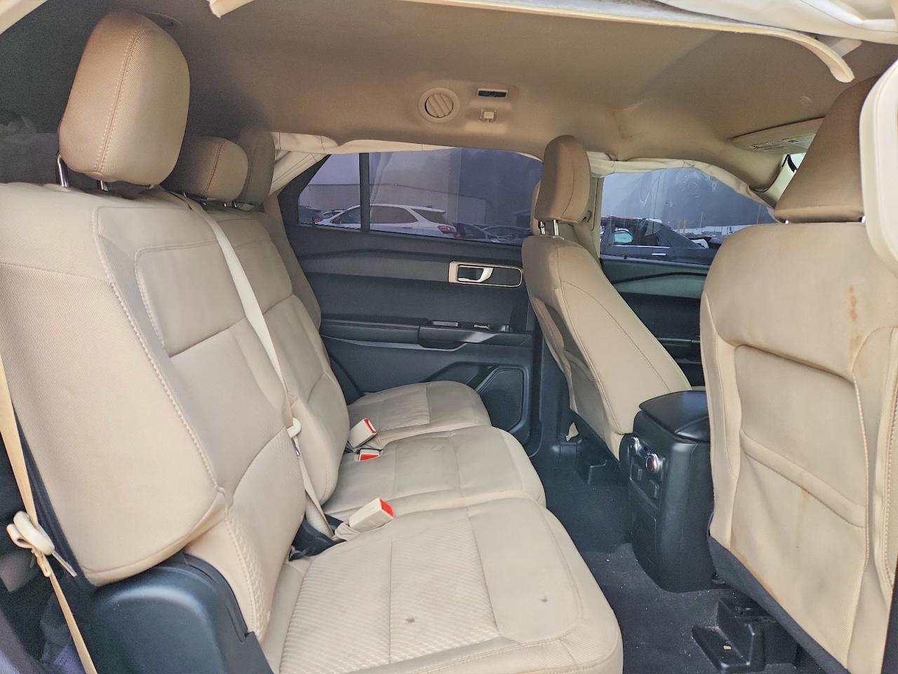 2021 FORD EXPLORER photo 31