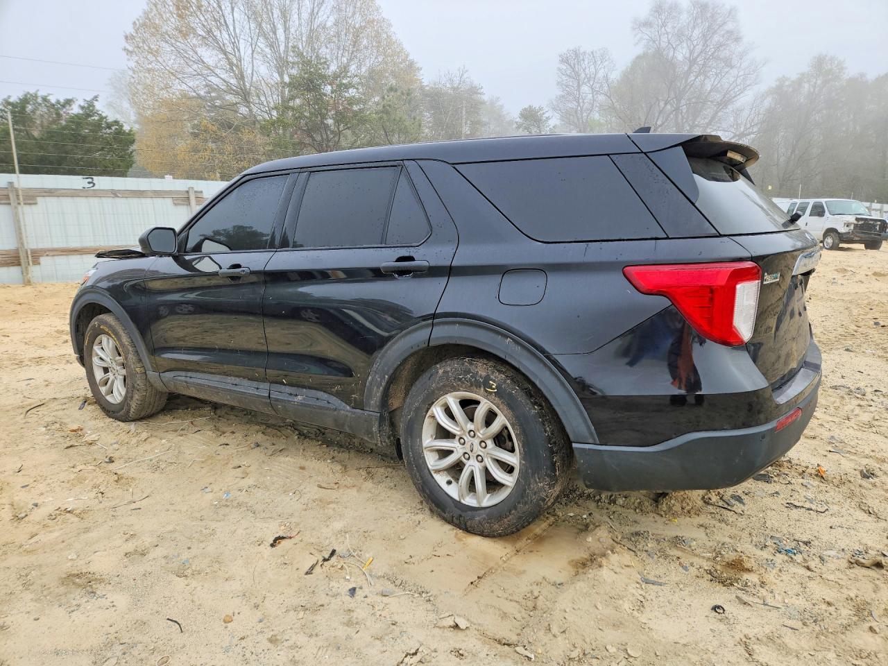 2021 FORD EXPLORER photo 4