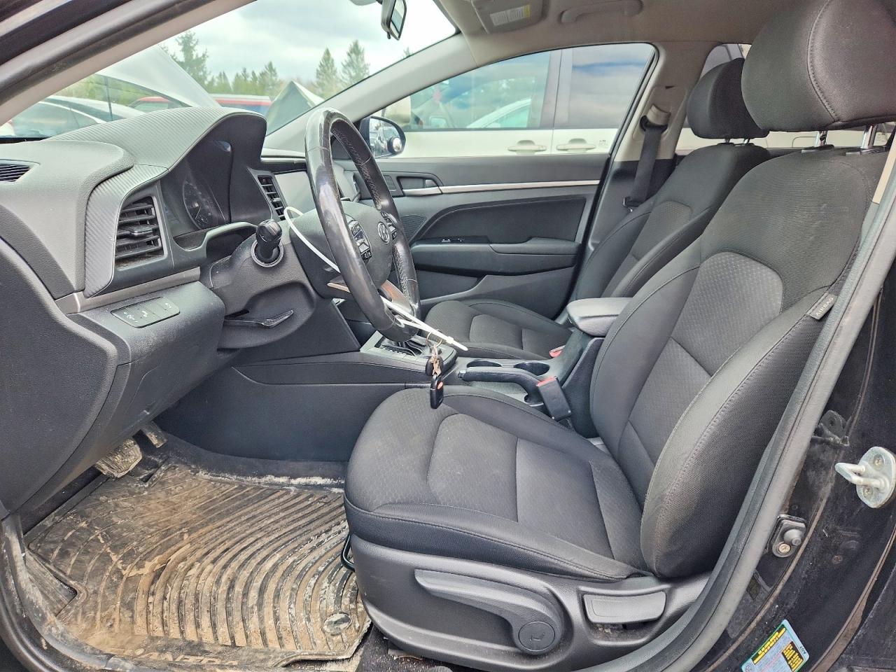 2019 HYUNDAI ELANTRA SE photo 19