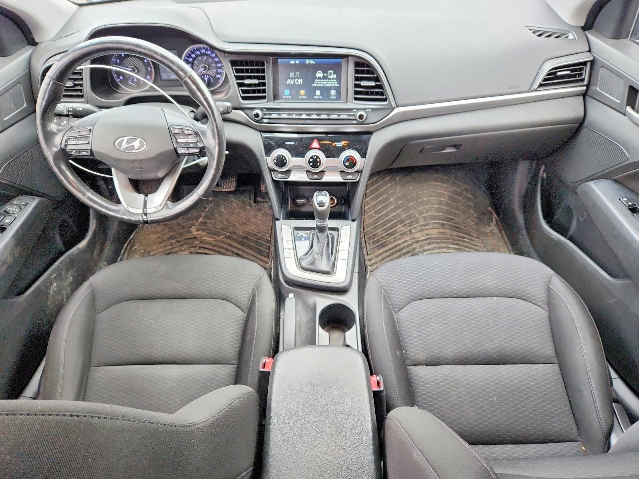 2019 HYUNDAI ELANTRA SE photo 22