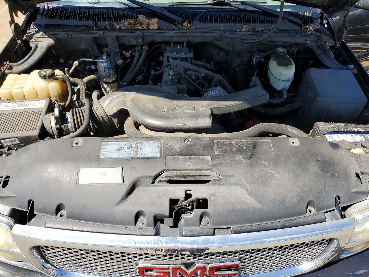 2003 GMC YUKON XL DENALI photo 34