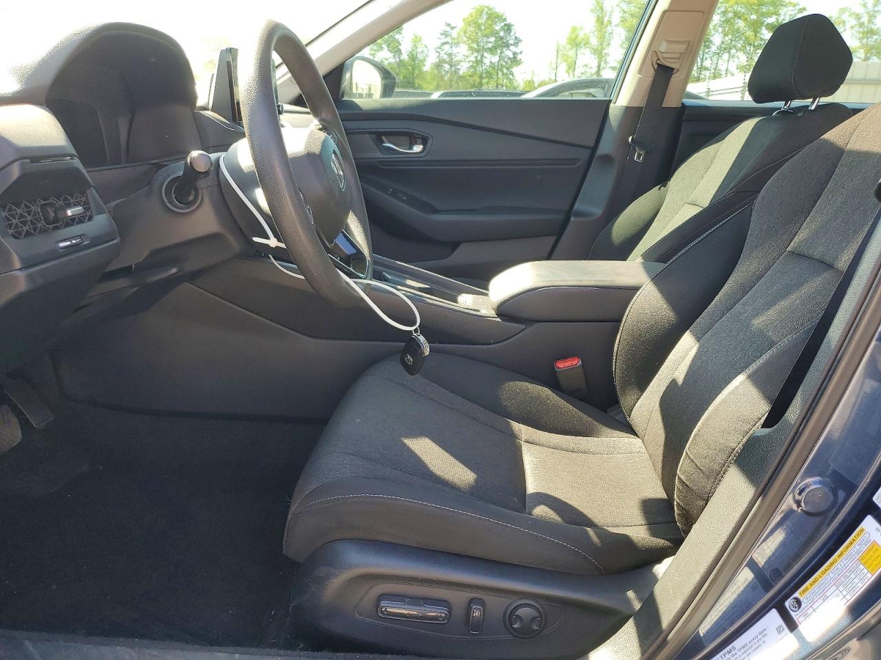 2024 HONDA ACCORD EX photo 19