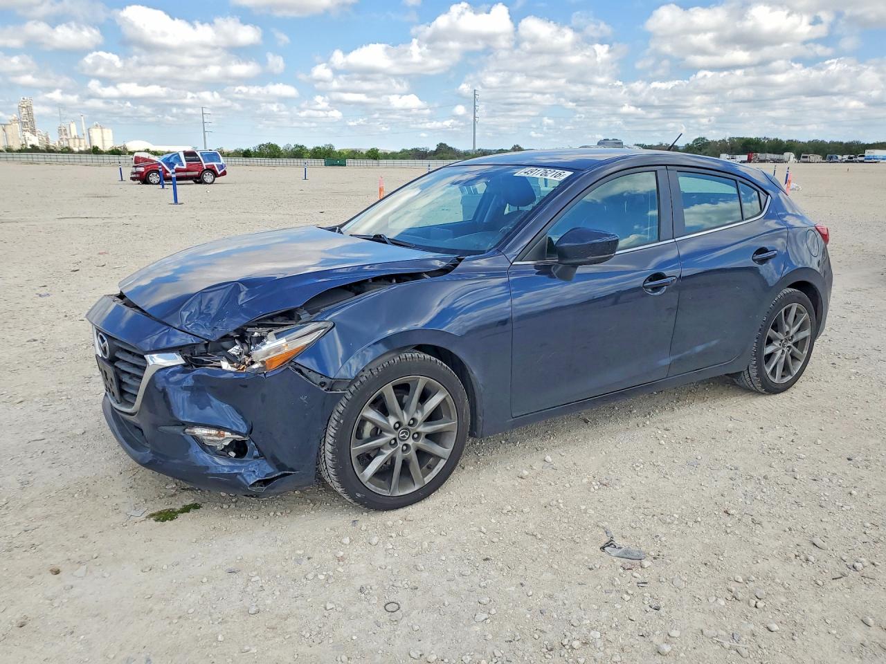 2018 MAZDA 3