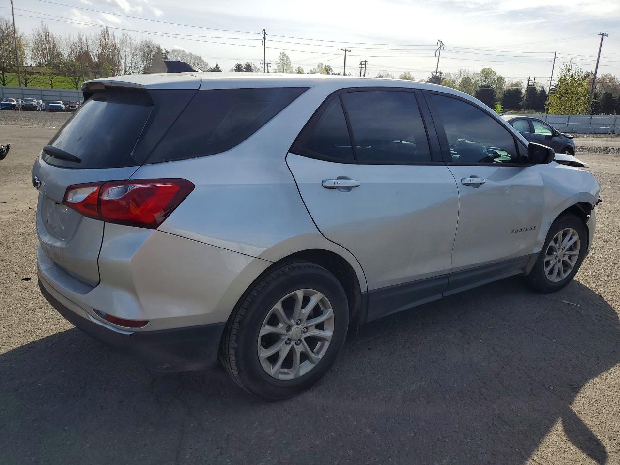 2018 CHEVROLET EQUINOX LS photo 7