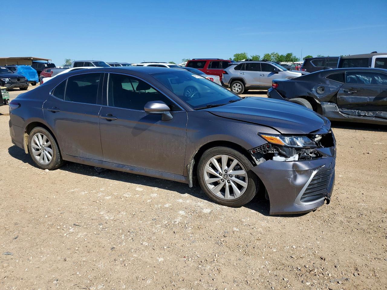 2022 TOYOTA CAMRY LE photo 7