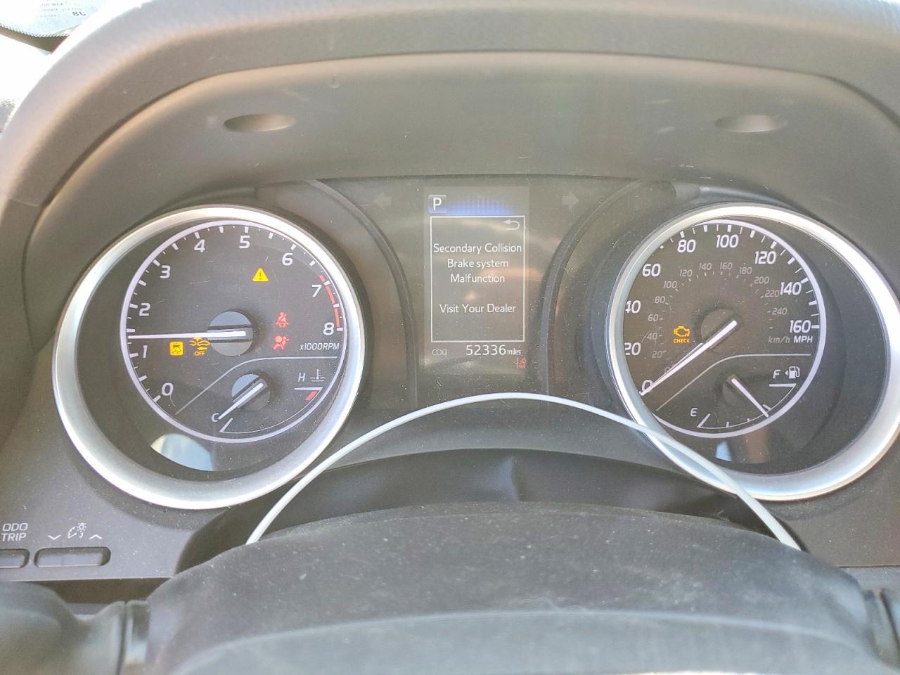 2022 TOYOTA CAMRY LE photo 17