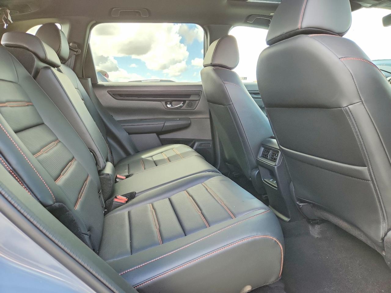 2024 HONDA CR-V SPORT-L photo 11