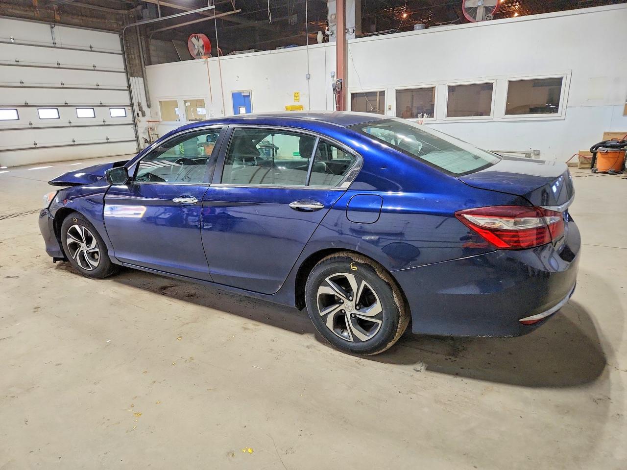 2017 HONDA ACCORD LX photo 3
