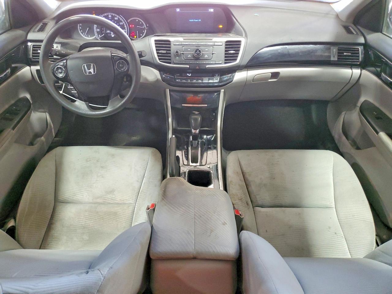 2017 HONDA ACCORD LX photo 15