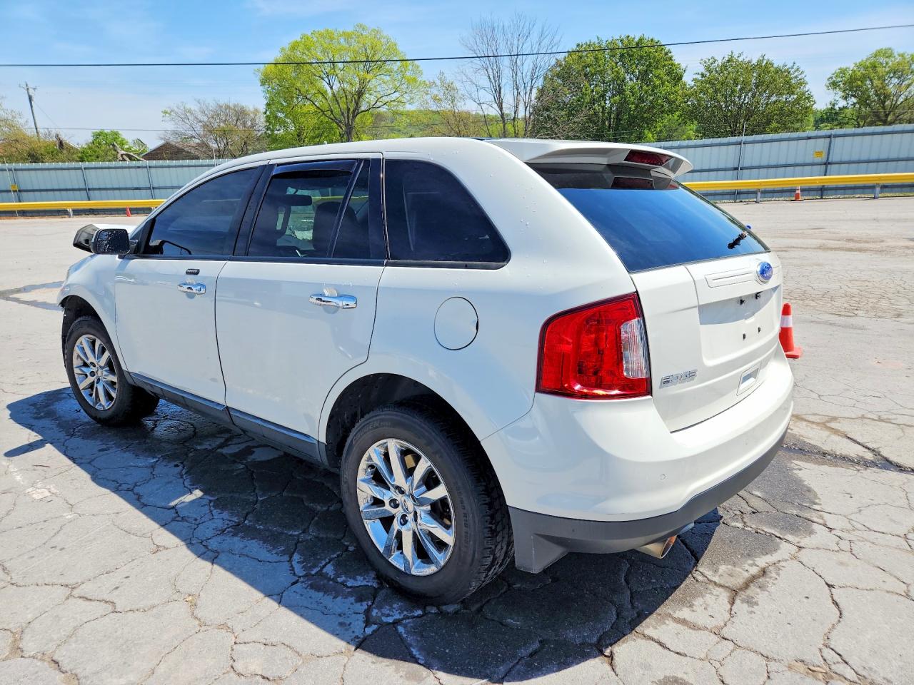 2011 FORD EDGE SEL photo 3