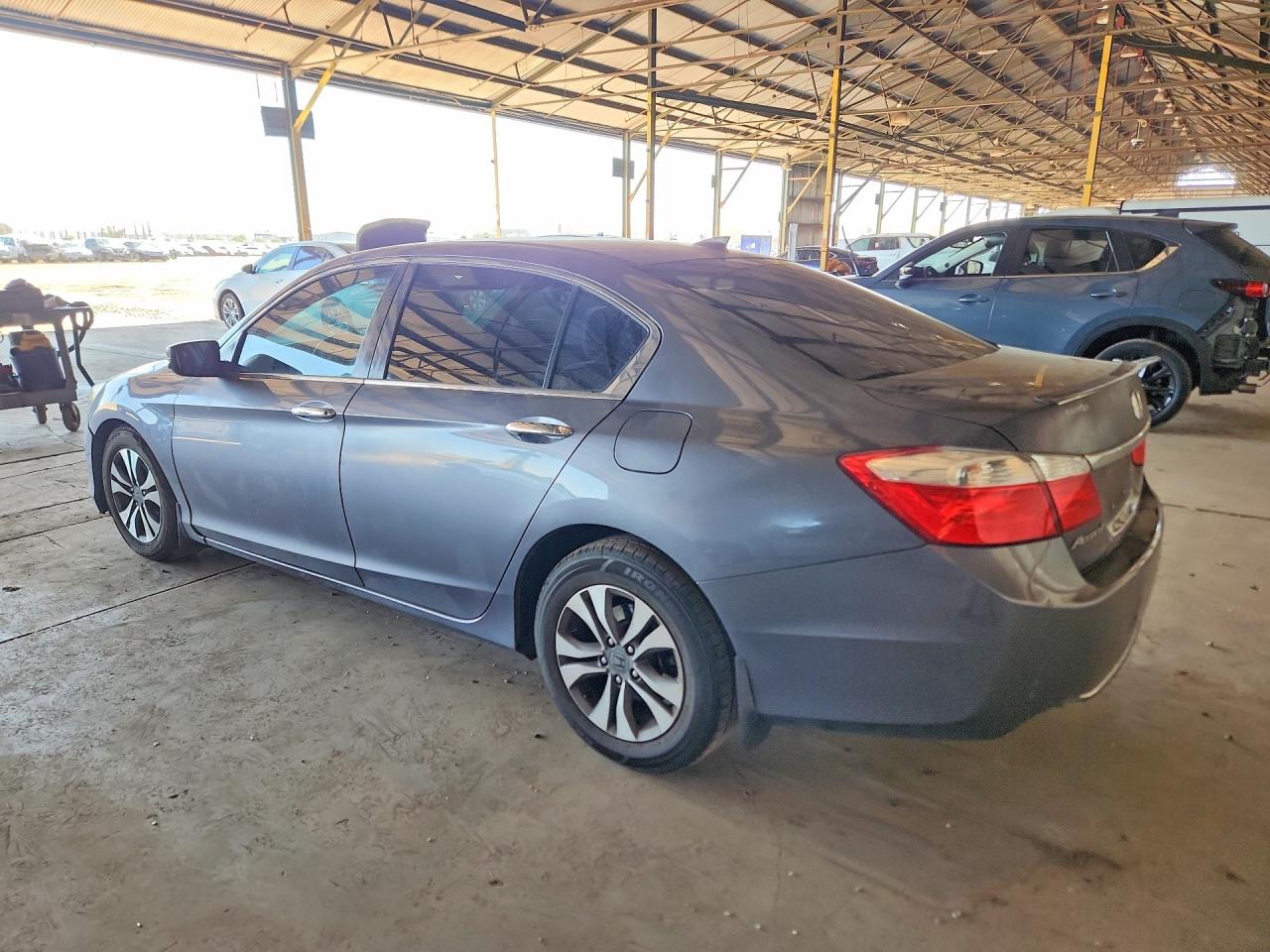 2015 HONDA ACCORD LX photo 3