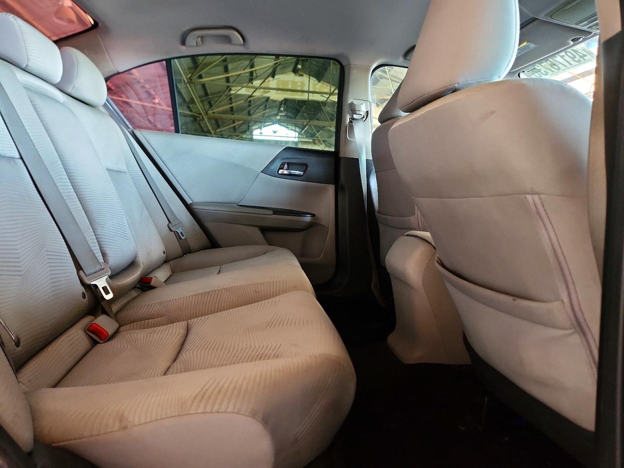 2015 HONDA ACCORD LX photo 19