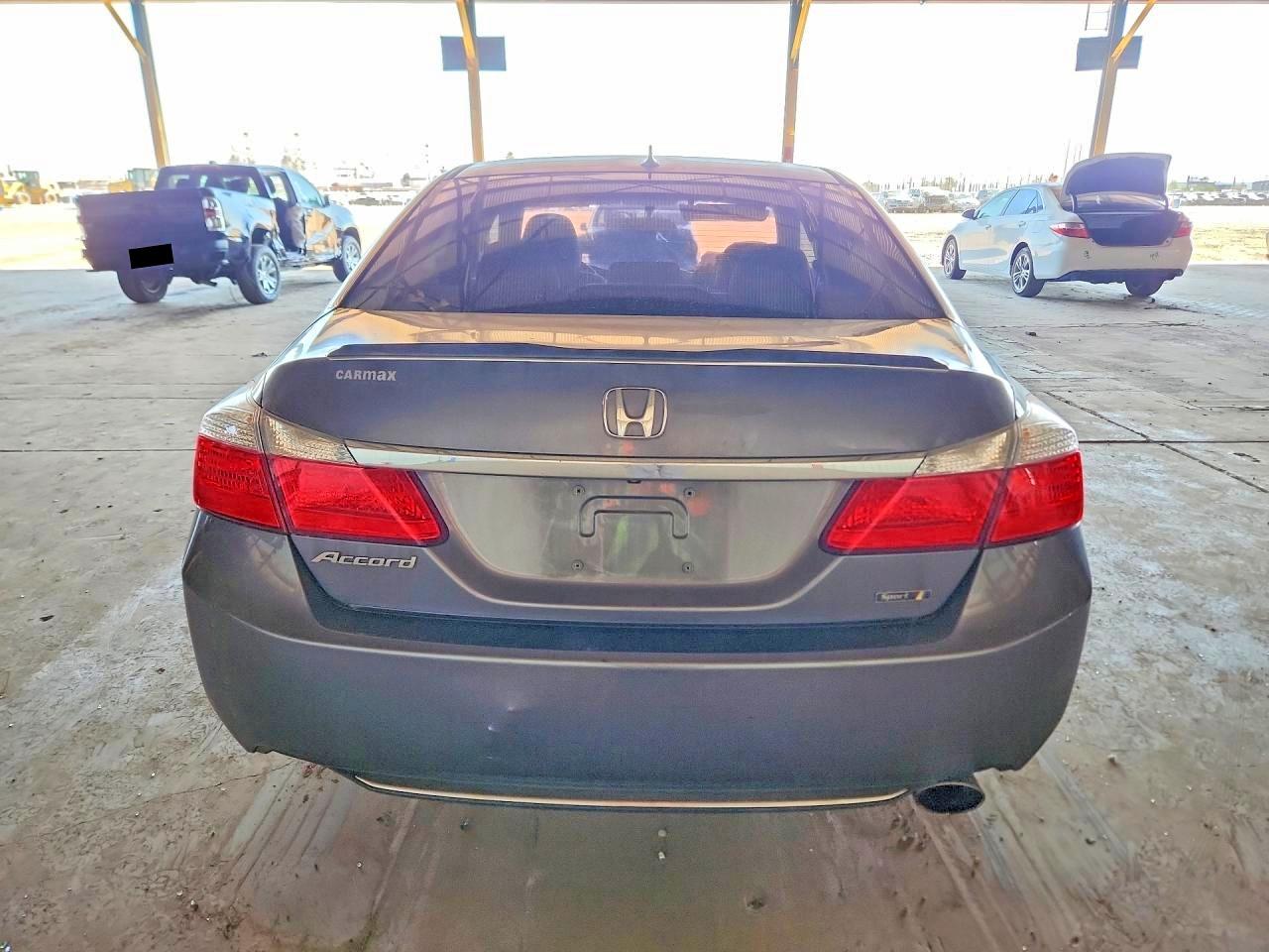 2015 HONDA ACCORD LX photo 11