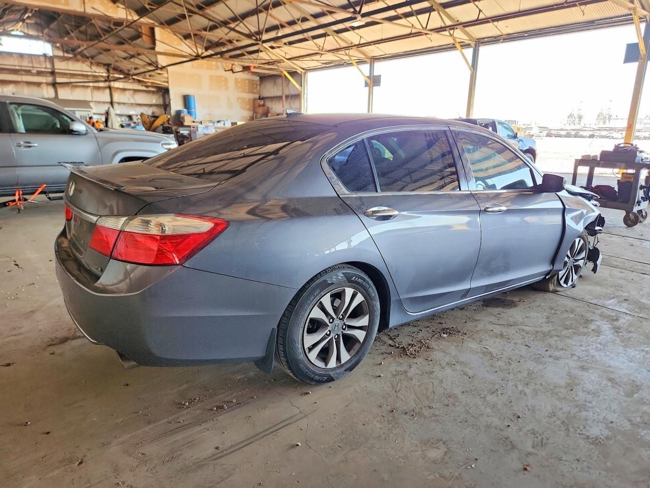 2015 HONDA ACCORD LX photo 5