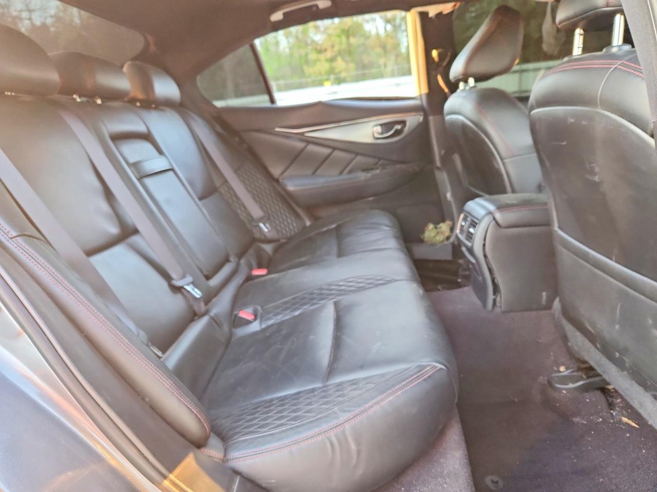 2018 INFINITI Q50 RED SPORT 400 photo 19