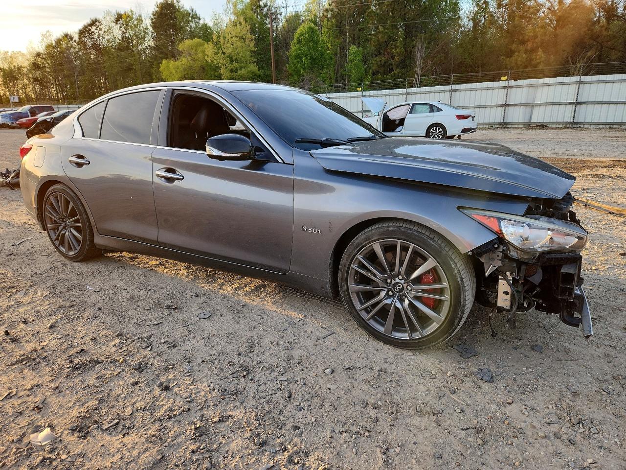 2018 INFINITI Q50 RED SPORT 400 photo 7