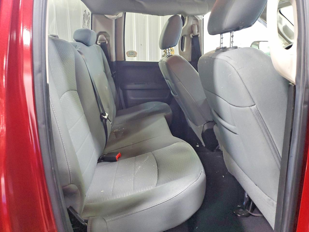 2014 RAM 1500 ST photo 19