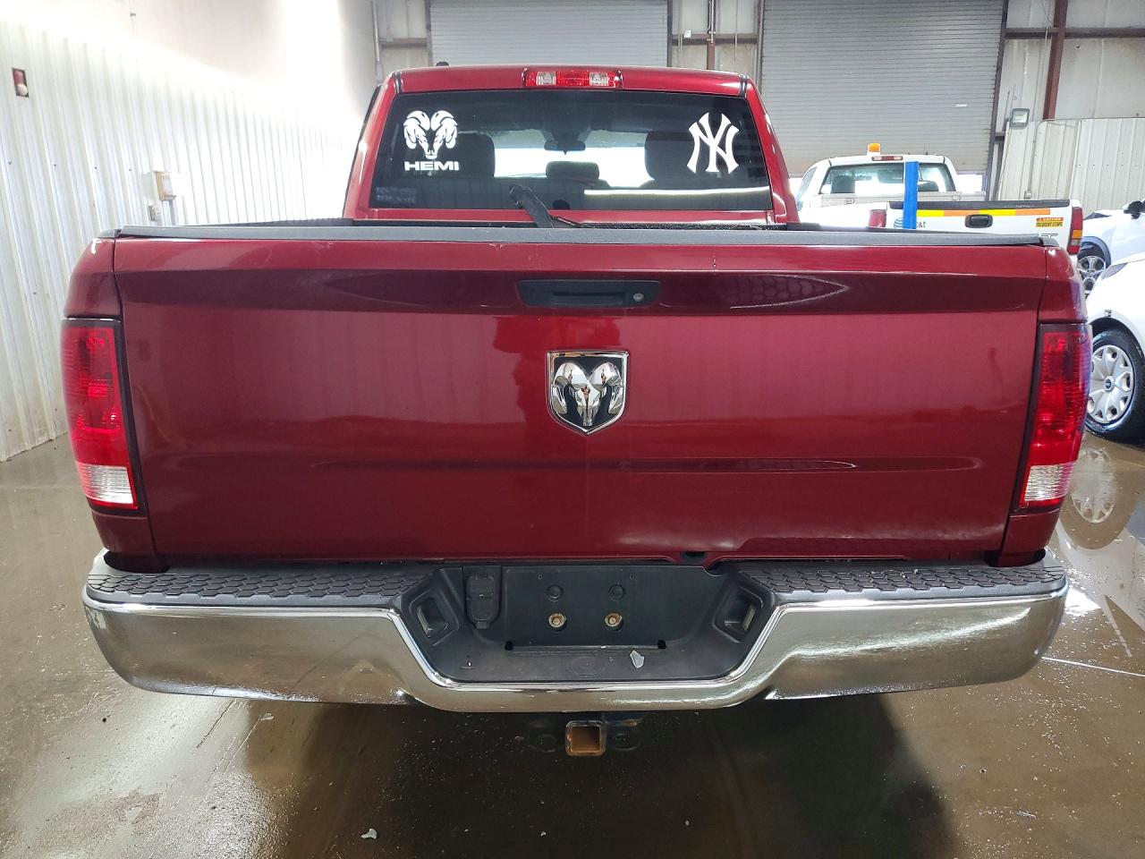2014 RAM 1500 ST photo 11