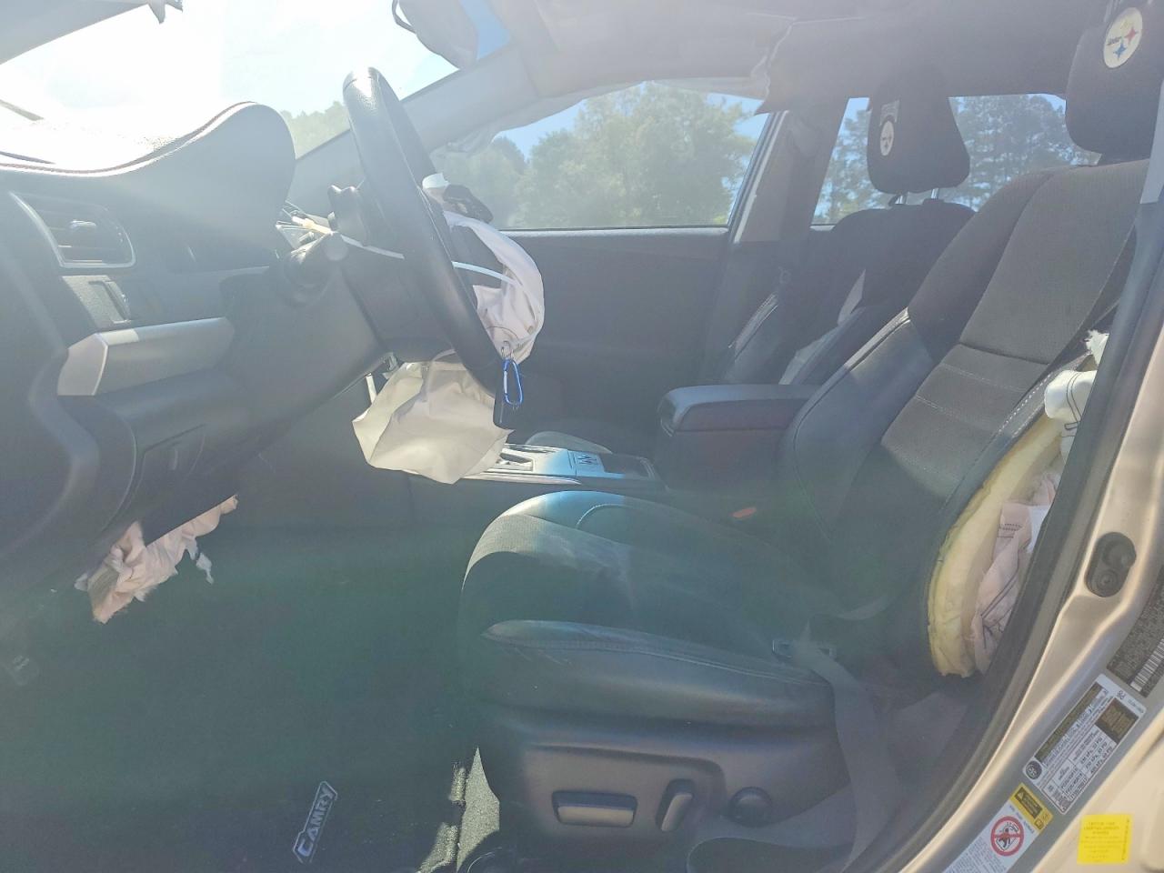 2015 TOYOTA CAMRY XSE V6 photo 7