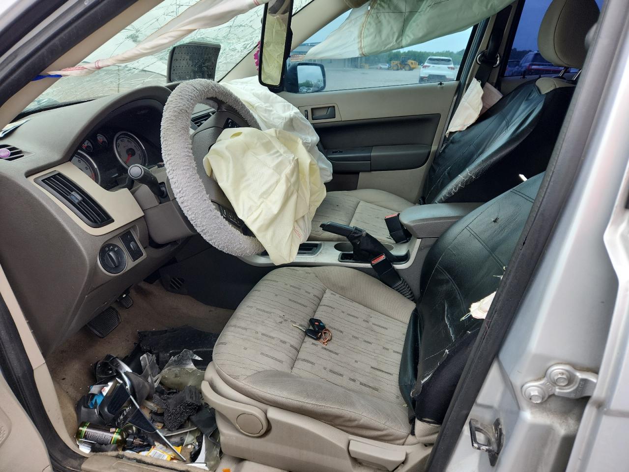 2008 FORD FOCUS SE photo 19