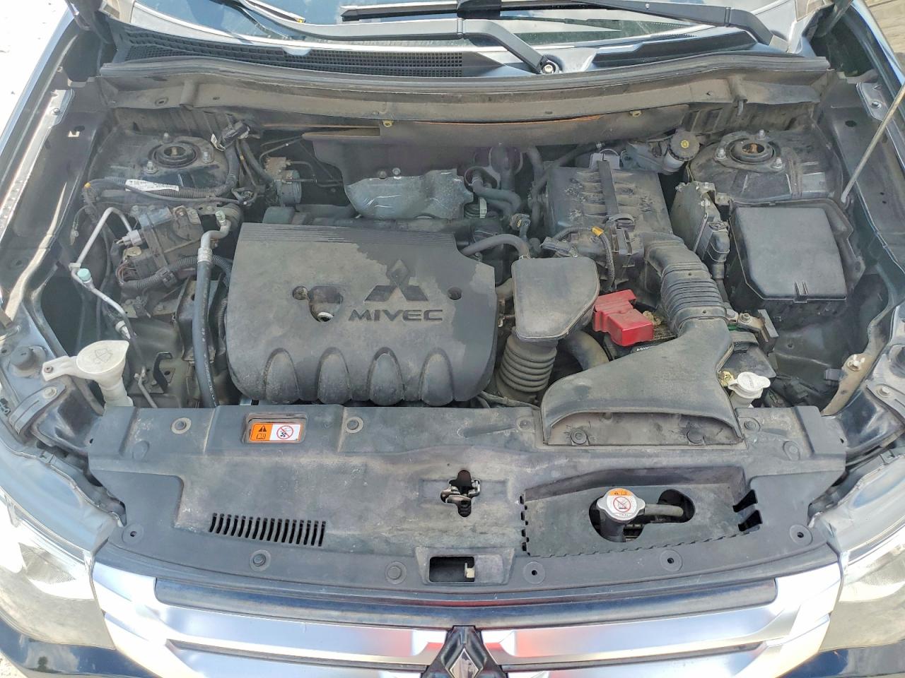 2015 MITSUBISHI OUTLANDER SE photo 34