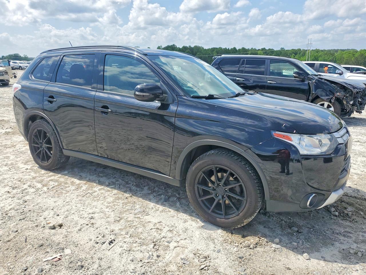 2015 MITSUBISHI OUTLANDER SE photo 10