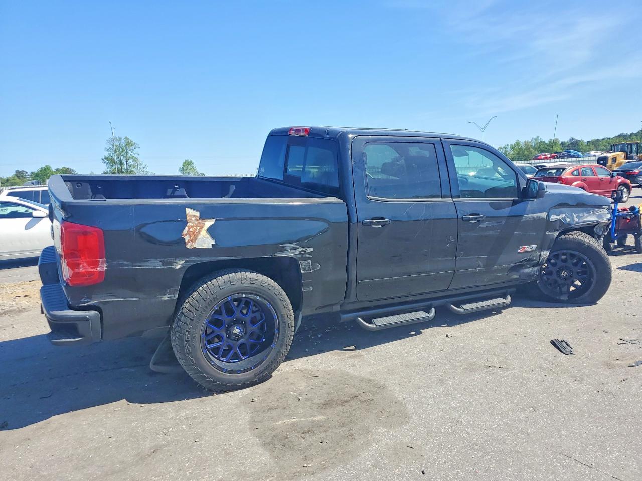 2017 CHEVROLET SILVERADO K1500 LTZ photo 3