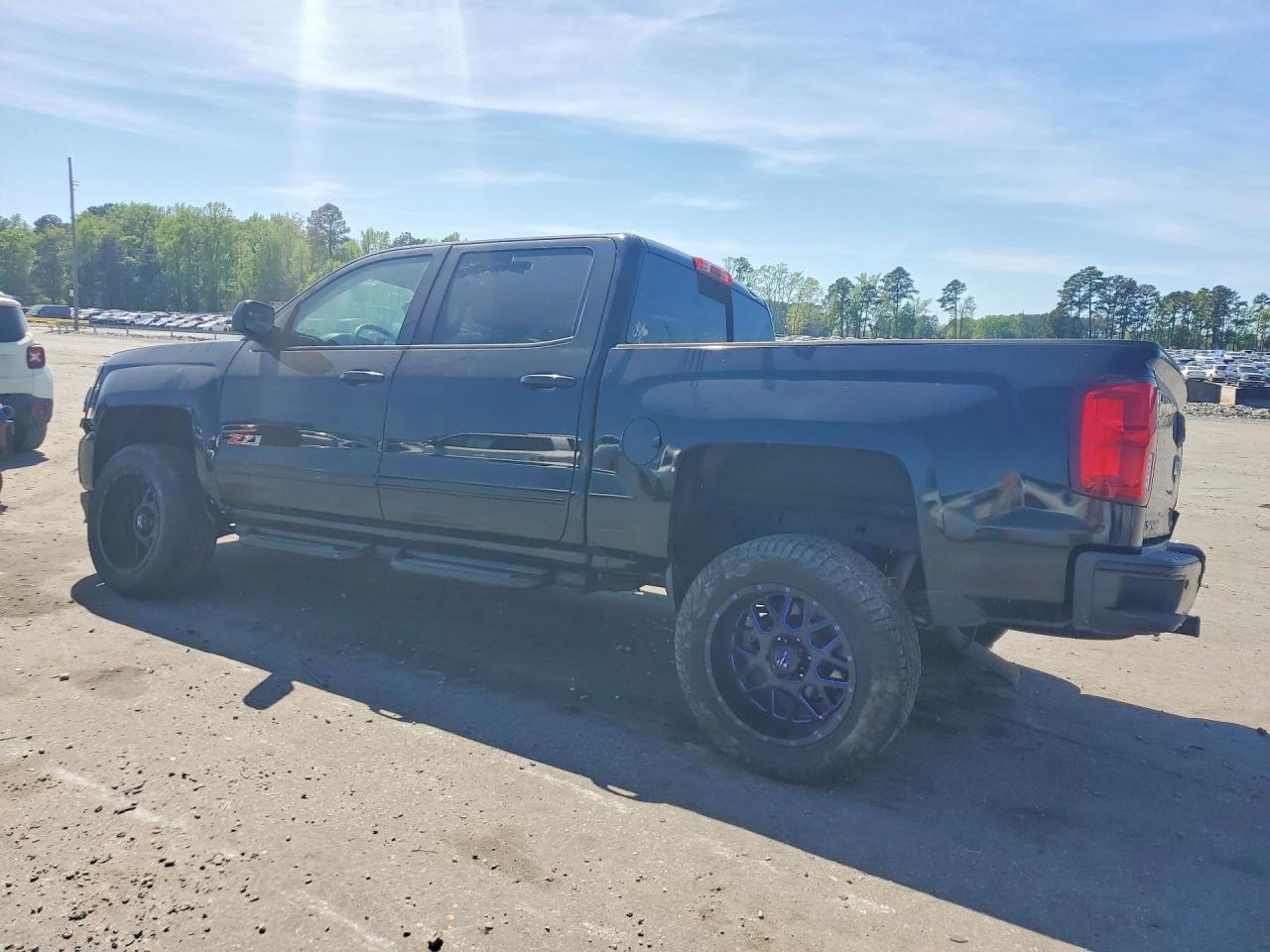 2017 CHEVROLET SILVERADO K1500 LTZ photo 2