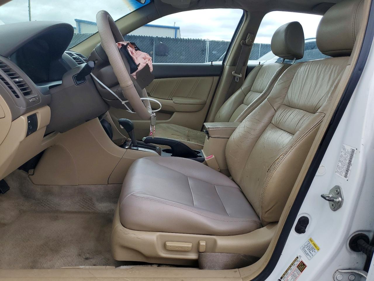 2007 HONDA ACCORD photo 13