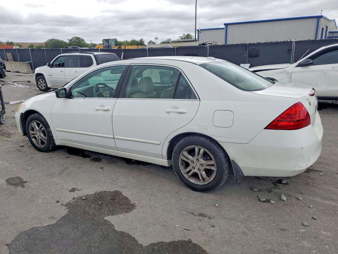 2007 HONDA ACCORD photo 3