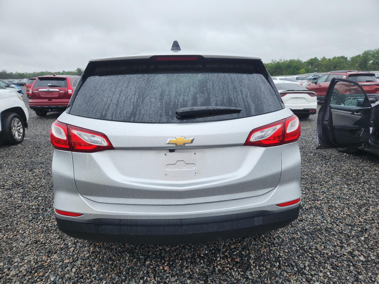 2020 CHEVROLET EQUINOX LS photo 11