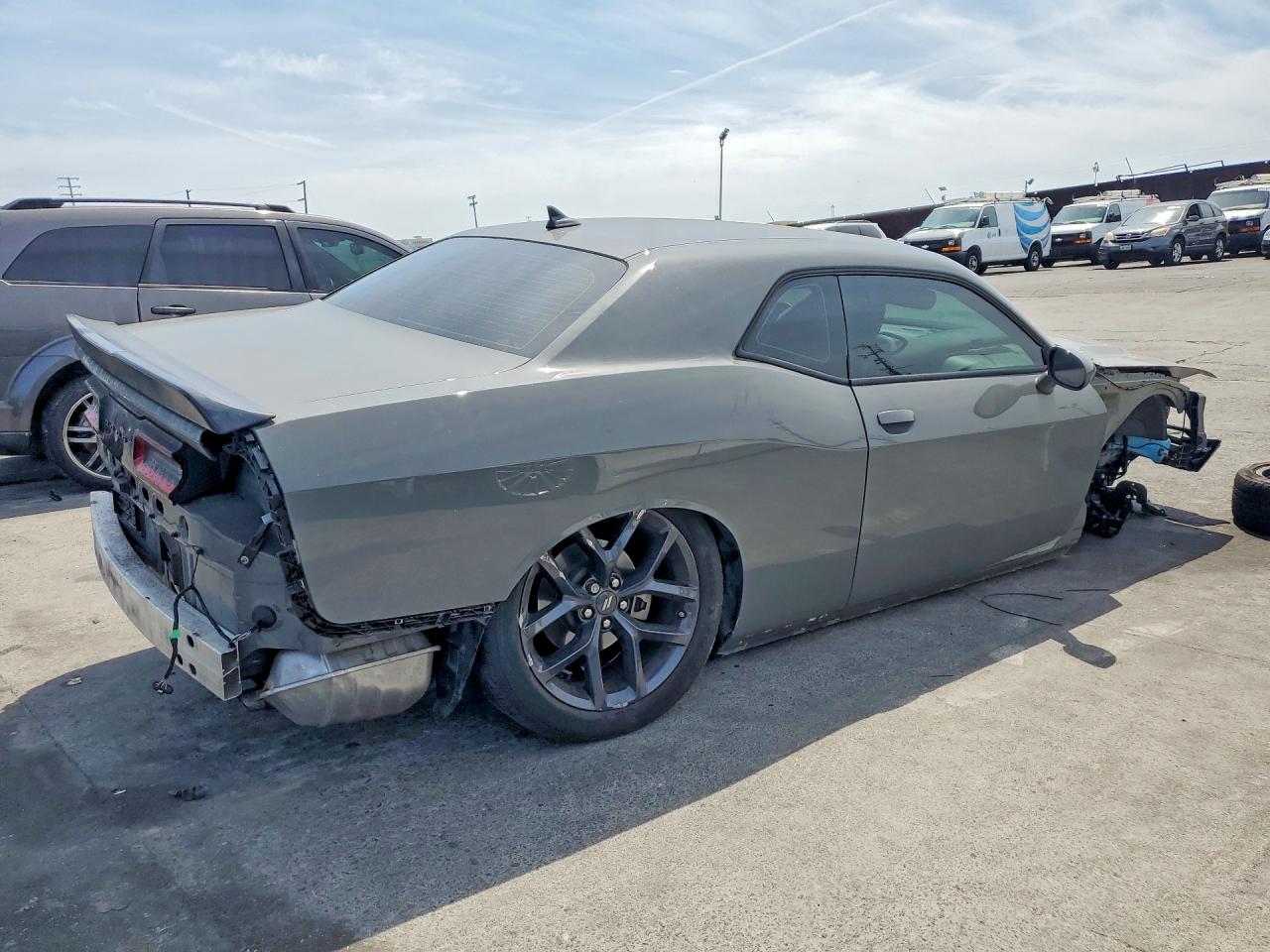 2023 DODGE CHALLENGER SXT photo 5