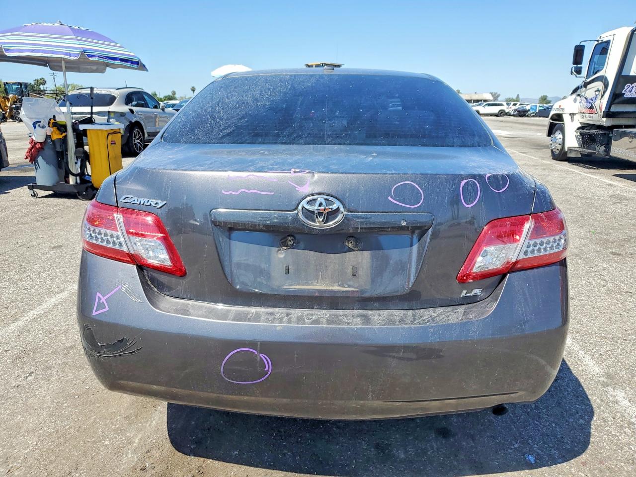 2011 TOYOTA CAMRY LE photo 11