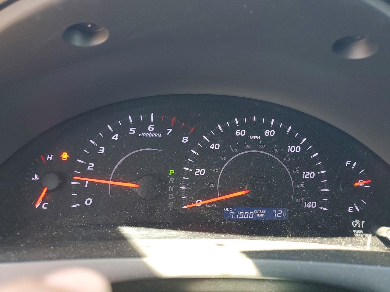 2011 TOYOTA CAMRY LE photo 17