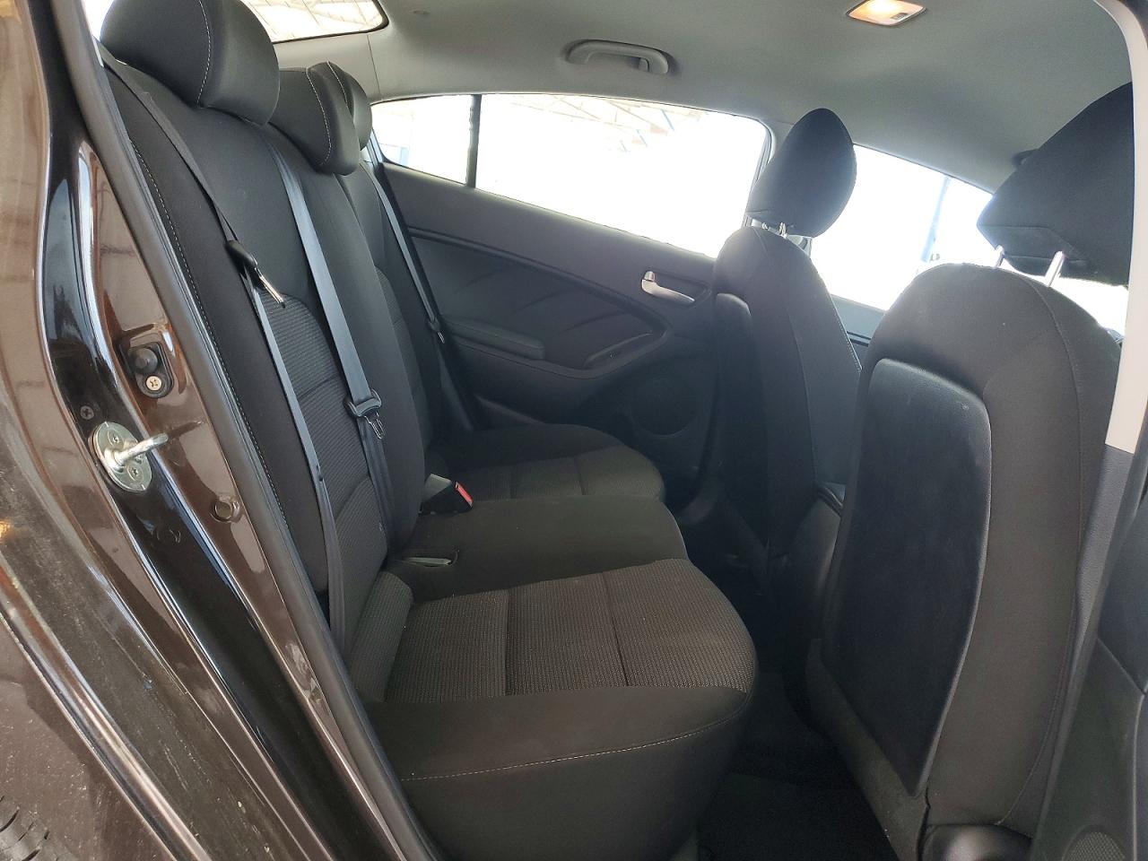 2018 KIA FORTE LX photo 28