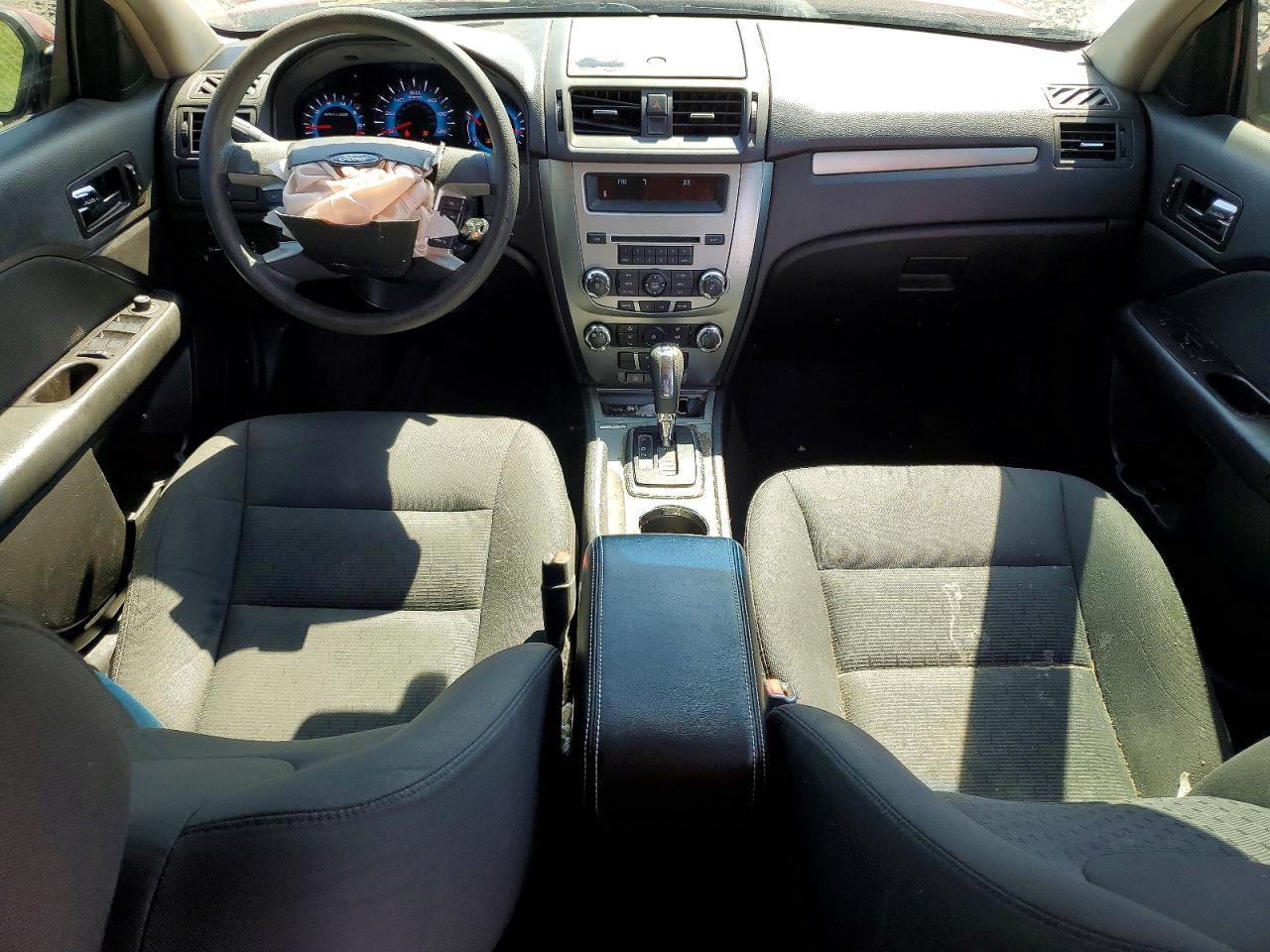 2011 FORD FUSION SE photo 8