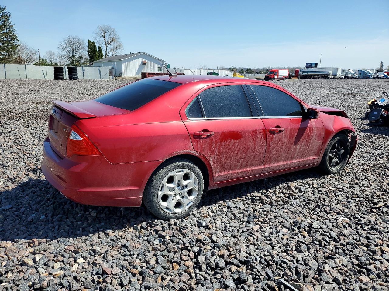 2011 FORD FUSION SE photo 3