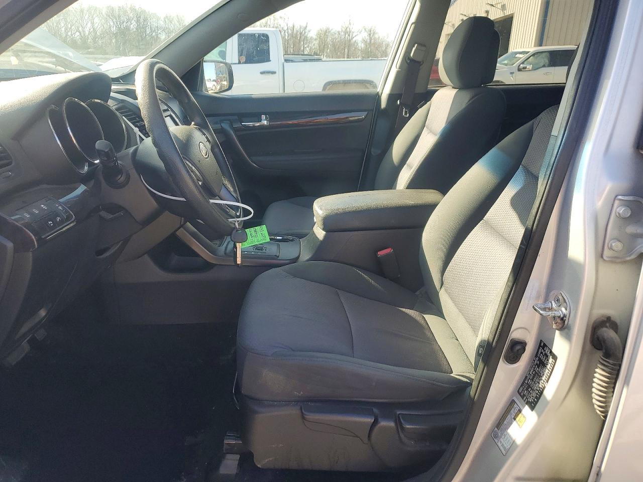 2012 KIA SORENTO photo 19