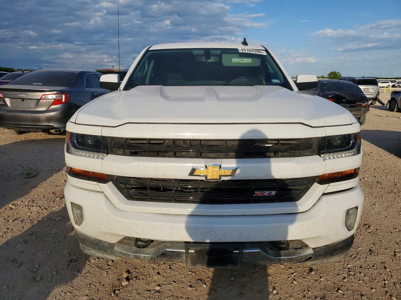 2018 CHEVROLET SILVERADO K1500 LT photo 9