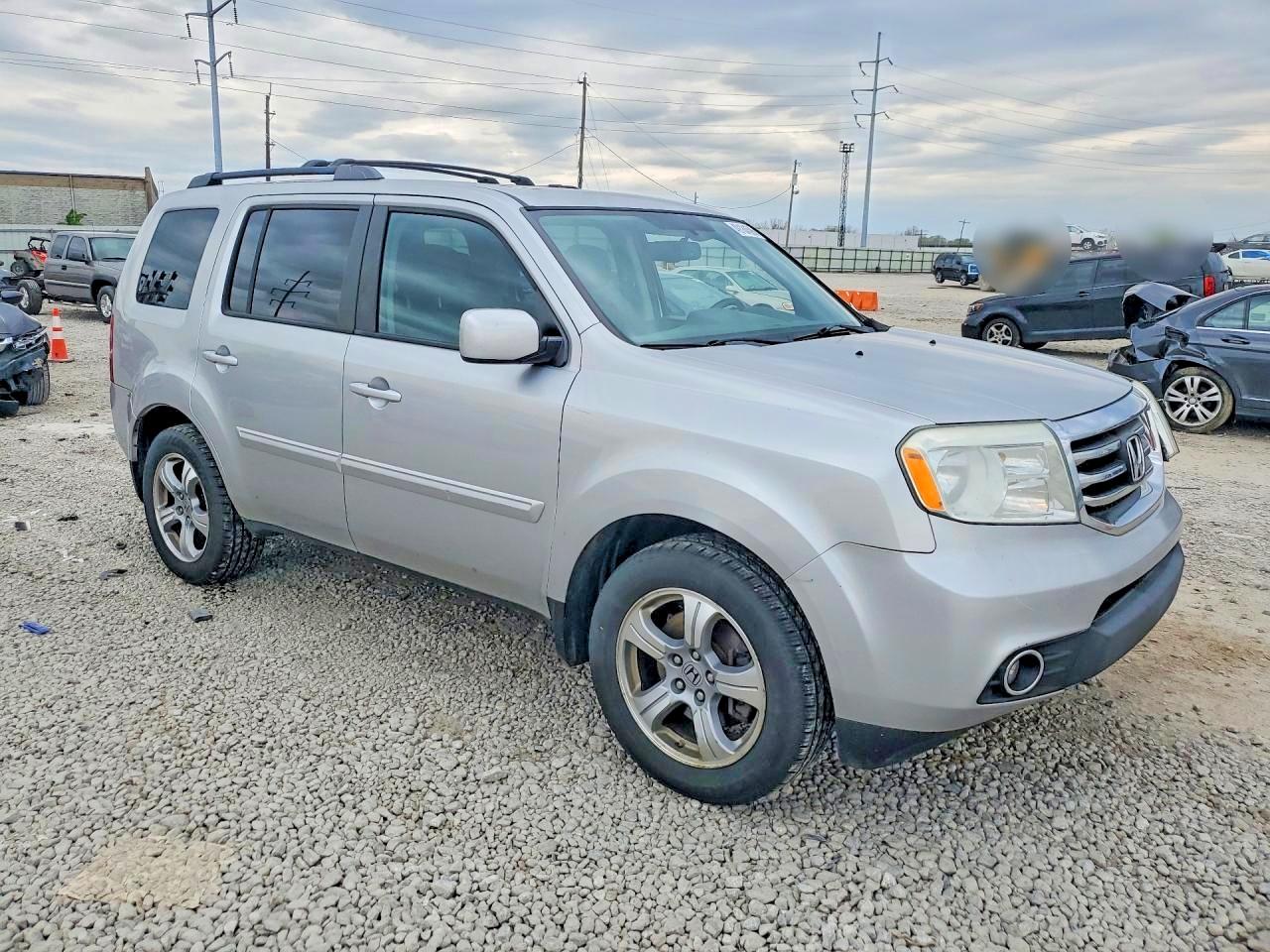 2013 HONDA PILOT EXLN photo 4