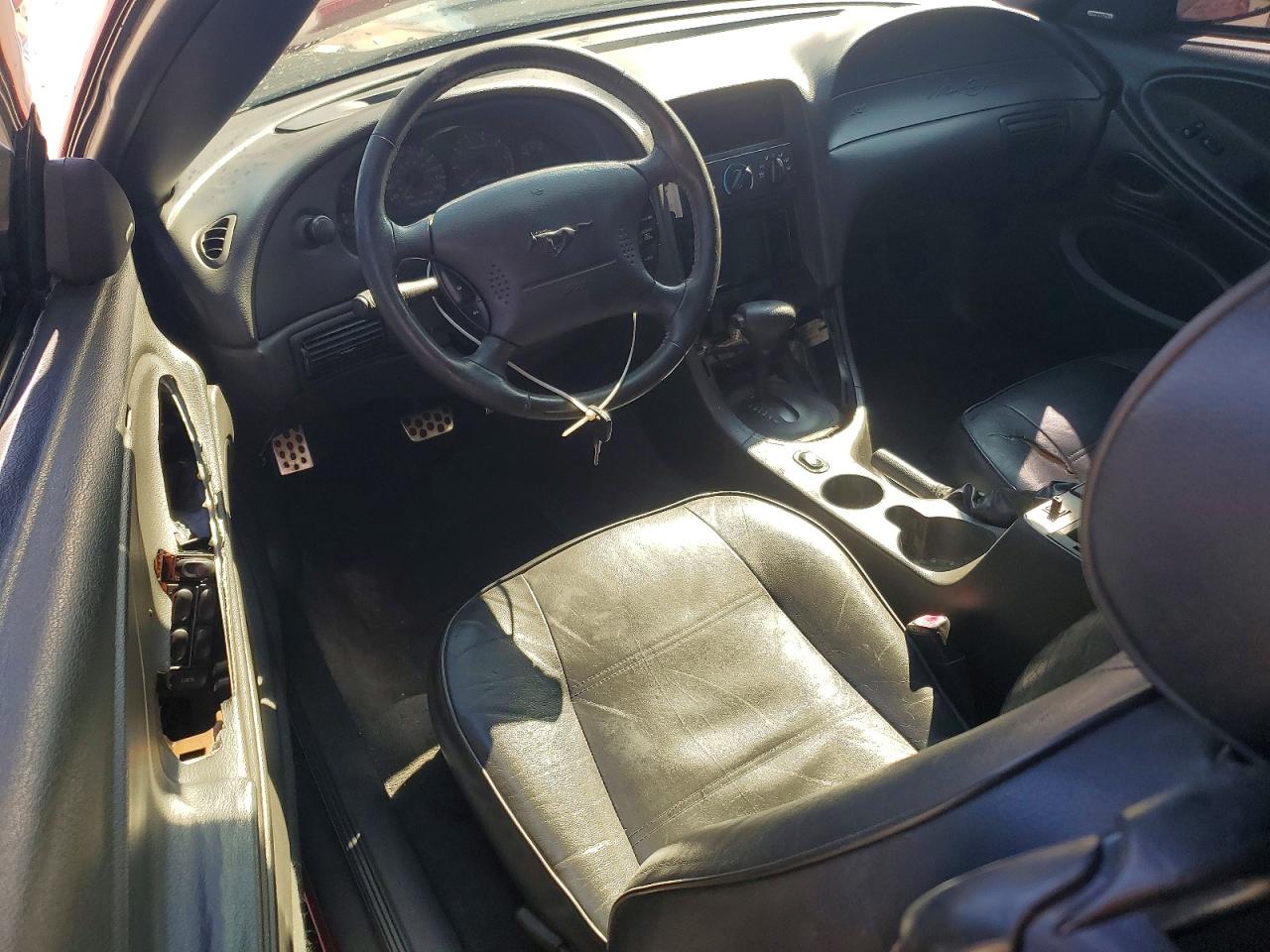 2004 FORD MUSTANG photo 22