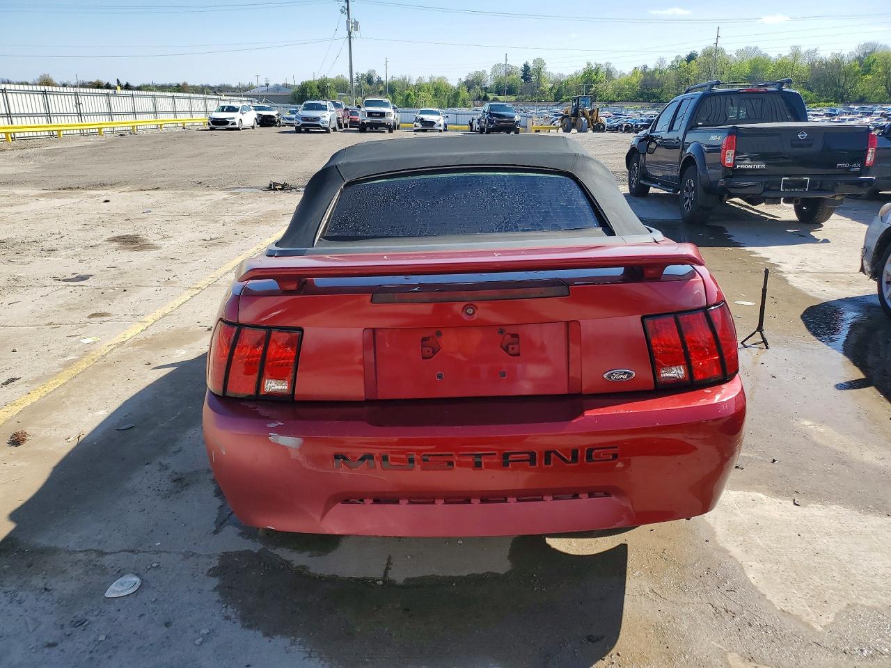 2004 FORD MUSTANG photo 16