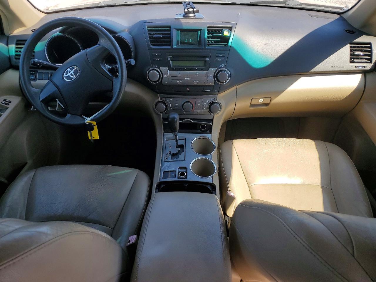 2008 TOYOTA HIGHLANDER BASE photo 22
