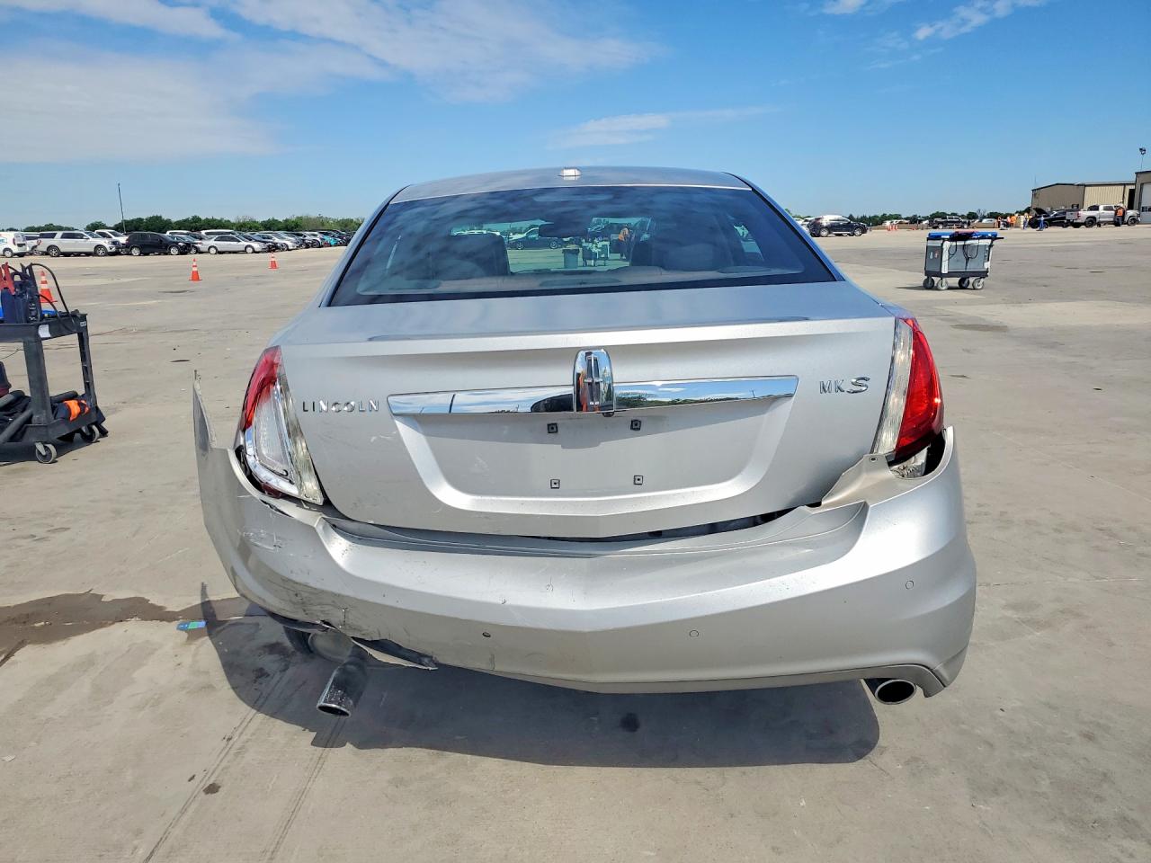 2009 LINCOLN MKS photo 11
