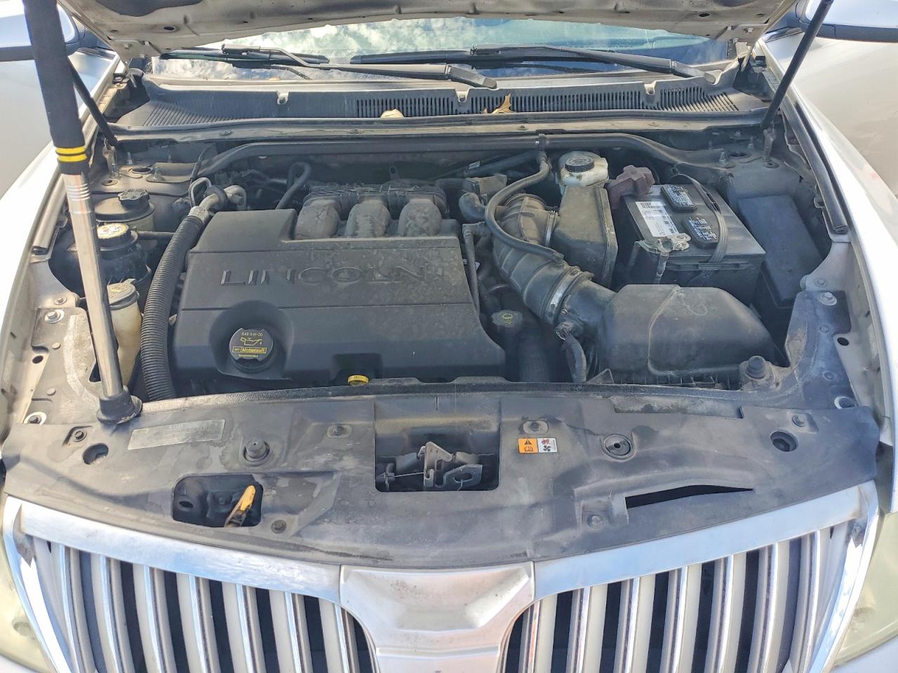 2009 LINCOLN MKS photo 21