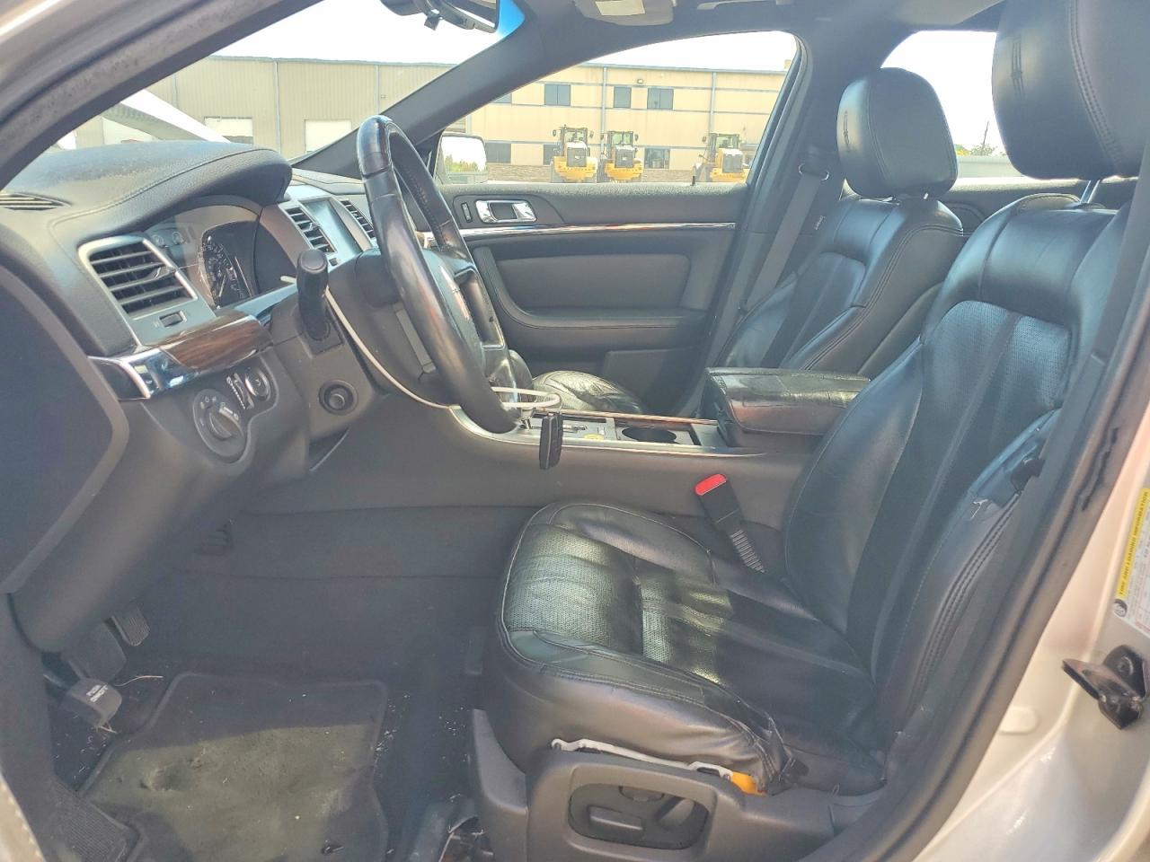2009 LINCOLN MKS photo 13