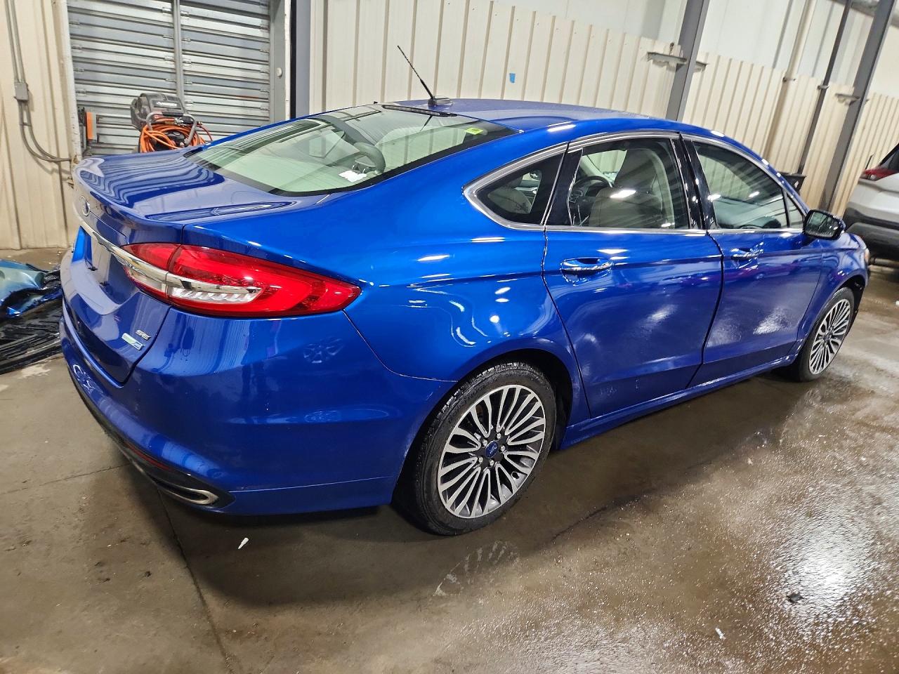 2017 FORD FUSION SE photo 3
